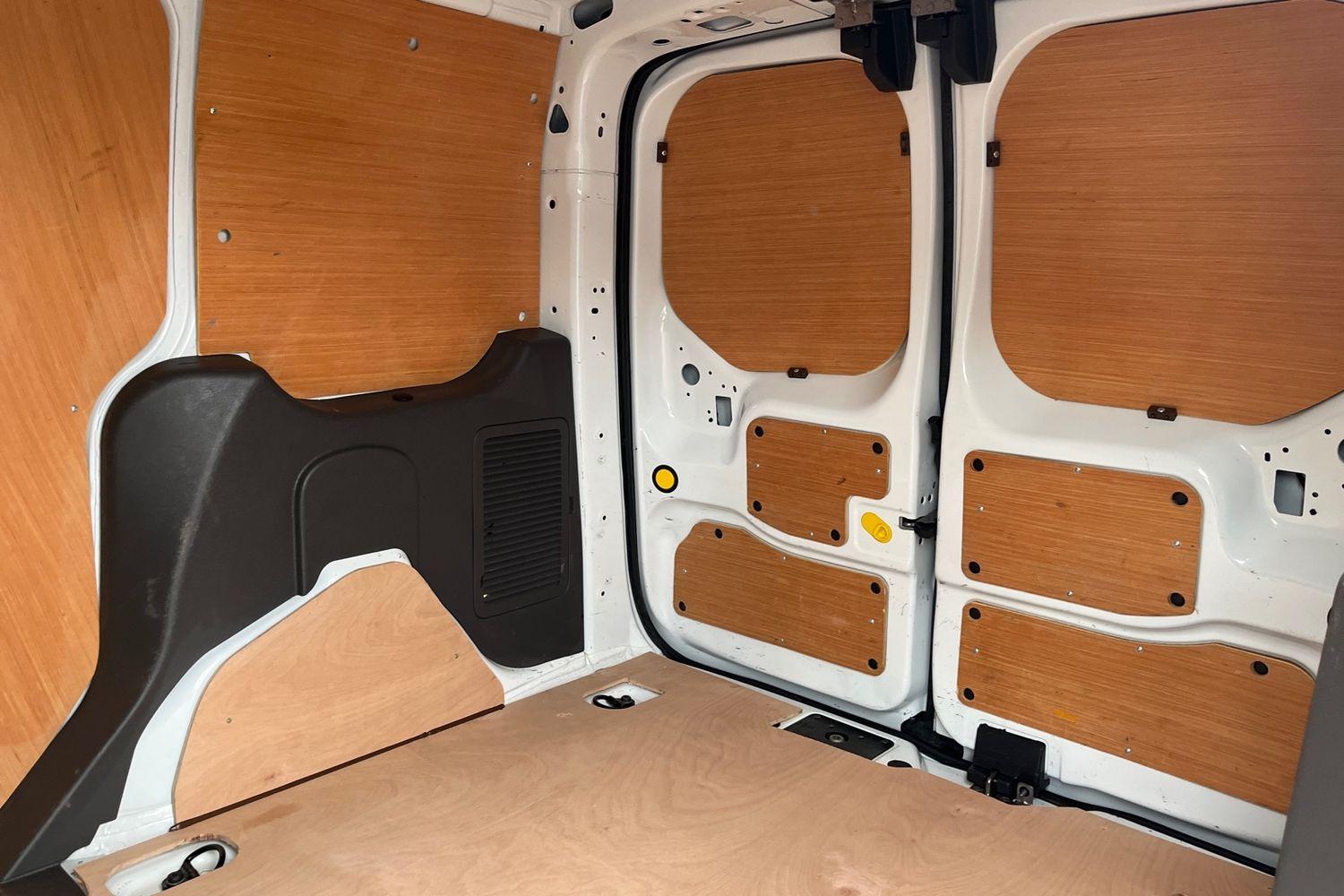 Ford TRANSIT CONNECT Photo 4