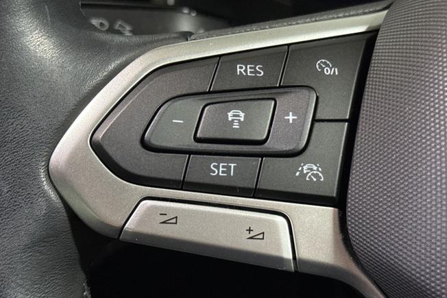 VOLKSWAGEN Polo Photo 16