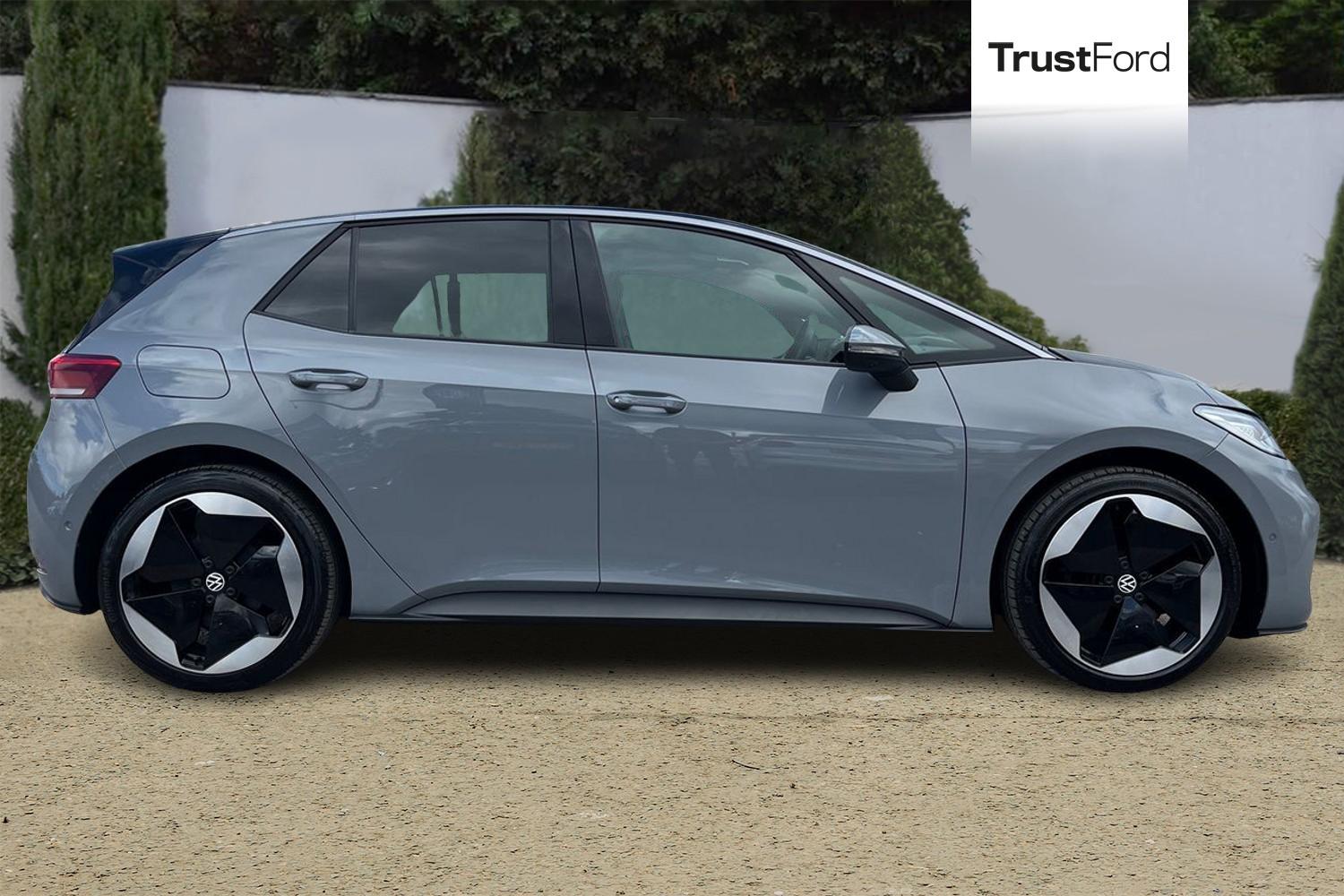 Volkswagen ID.3 Photo 2