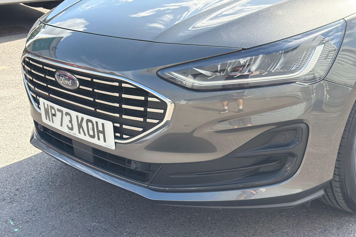 Ford FOCUS Photo 27