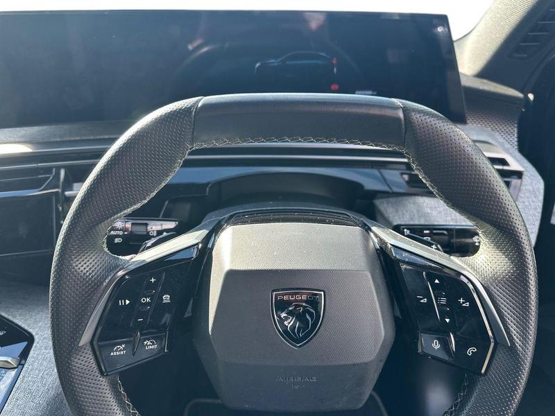 Used Peugeot E-3008 NV24RXS 13