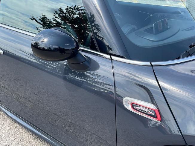 MINI Hatch Photo 20