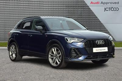 2022 AUDI Q3 1.5 TFSI CoD 35 Black Edition SUV 5dr Petrol S Tronic Euro 6 (s/s) (150 ps) at JCT600