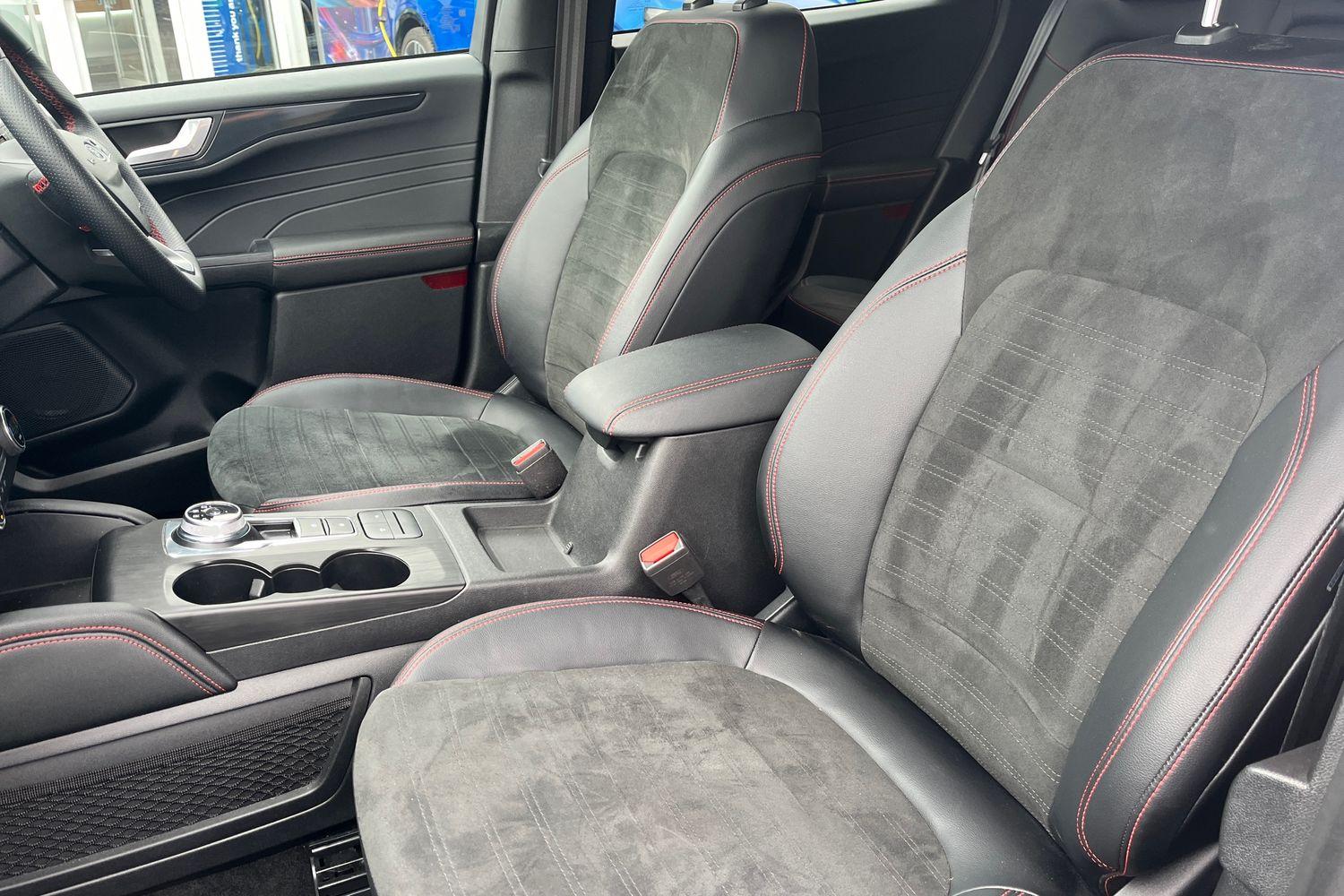 Ford KUGA Photo 18