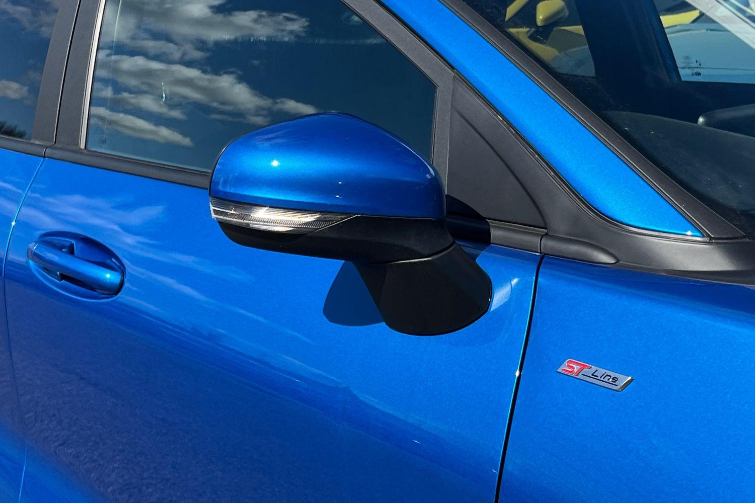Ford PUMA Photo 28