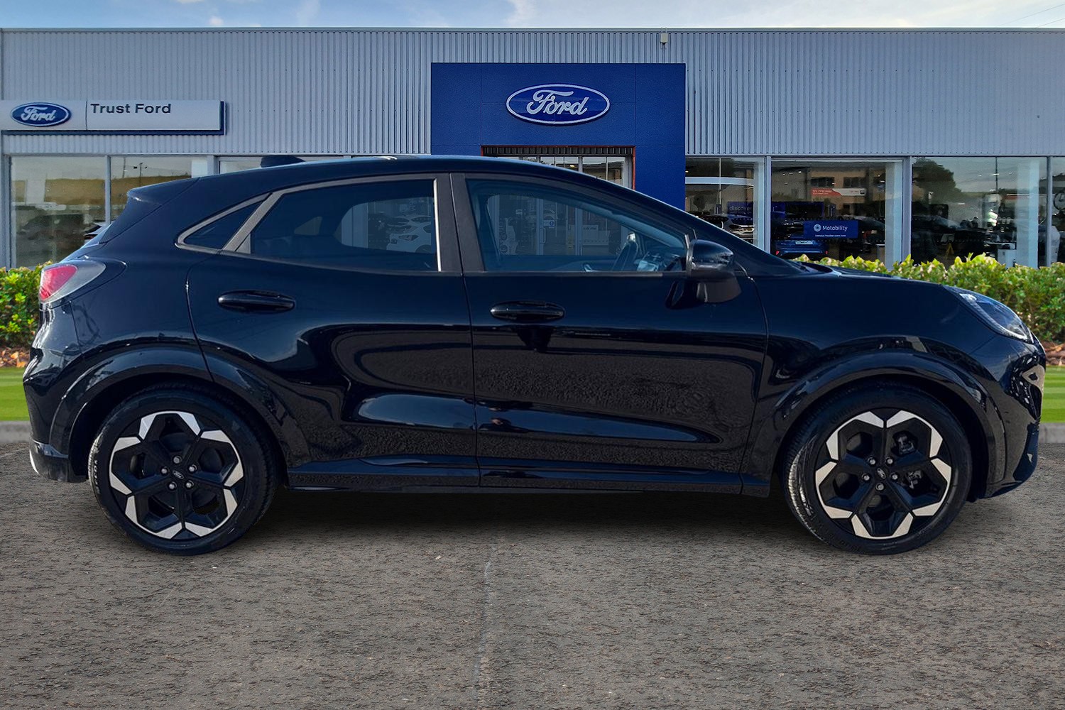 Ford PUMA Photo 2