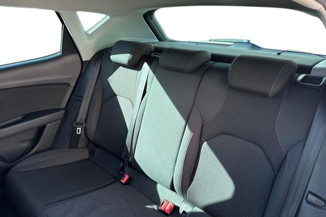 SEAT Leon Photo 9