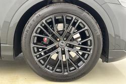 AUDI SQ8 Photo 5
