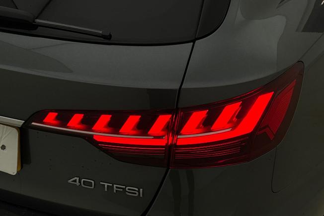 AUDI A4 Avant Photo 18