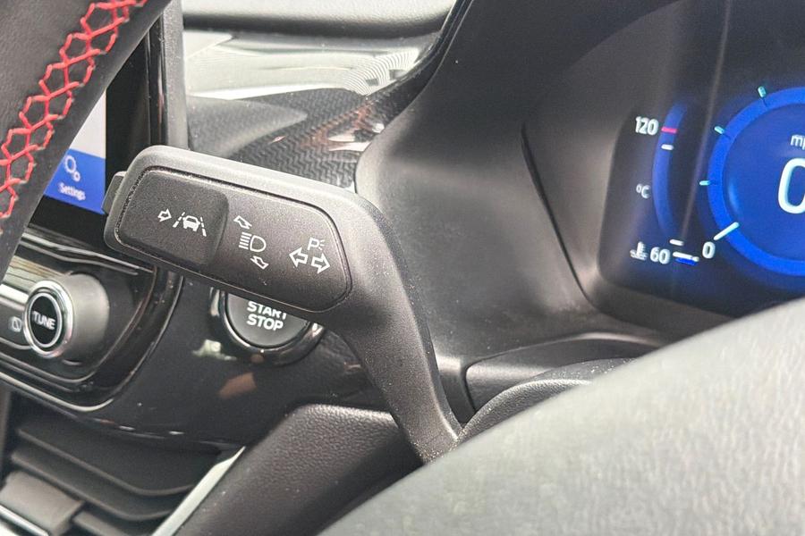 Ford PUMA Photo autoimg-19bbfef35f33dd11b25322757ab3403885f25cd0.jpg
