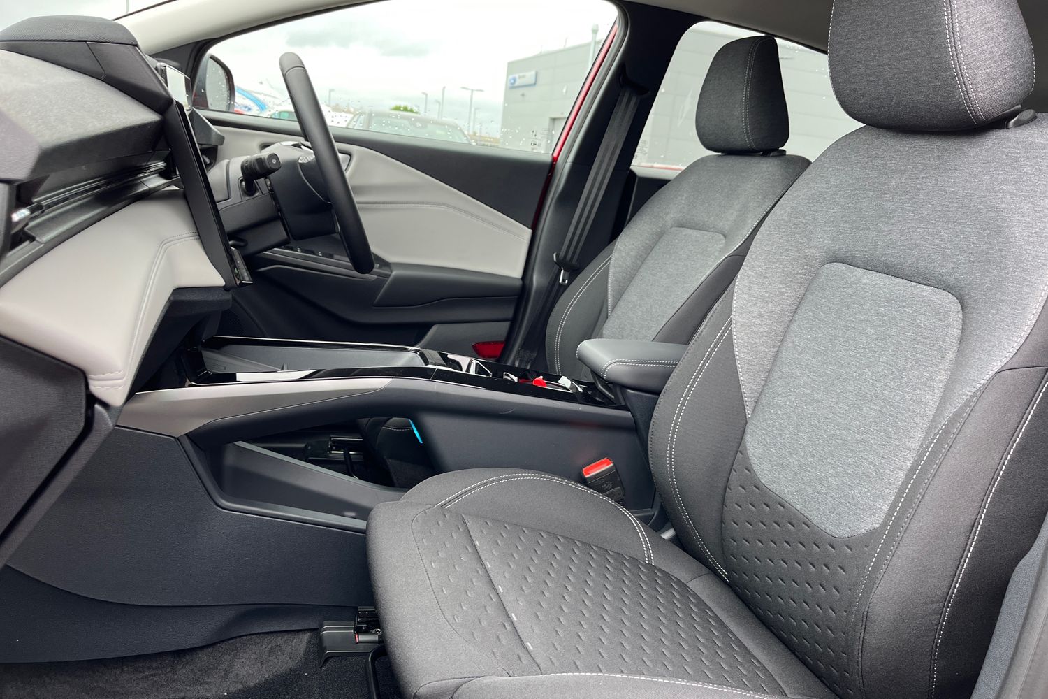 Ford PUMA Photo 18