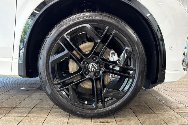 VOLKSWAGEN Tiguan Photo 5