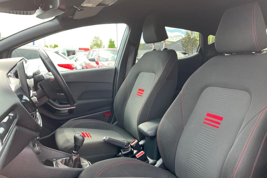 Ford Fiesta Photo autoimg-19c15497b76812e404b9a09ab4690605665252c8.jpg