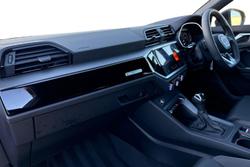 AUDI Q3 Photo 2