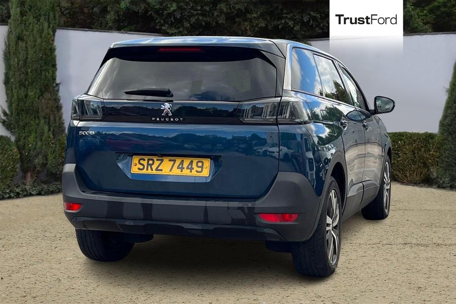 Peugeot 5008 Photo autoimg-19c7b199824bc180a74c6c738b235b2f30ba3253.jpg
