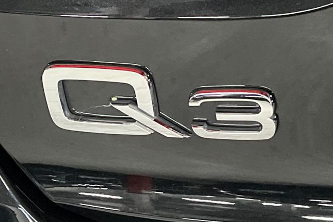 AUDI Q3 Photo 34