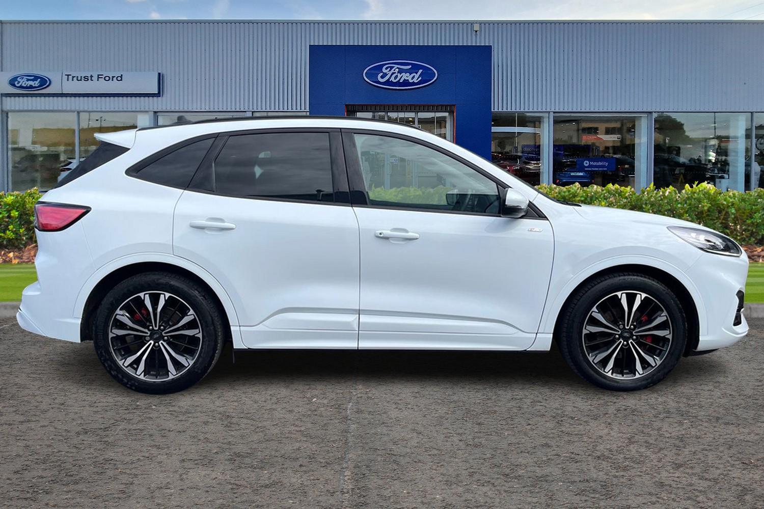 Ford KUGA Photo 2