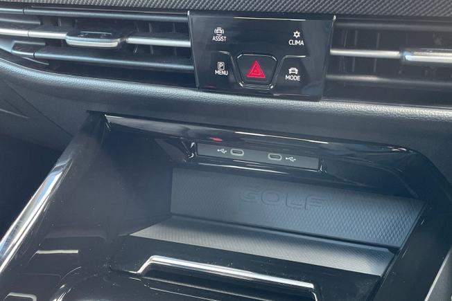 VOLKSWAGEN Golf Photo 36