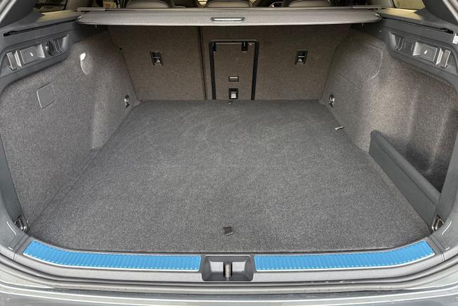 VOLKSWAGEN Passat Photo 12