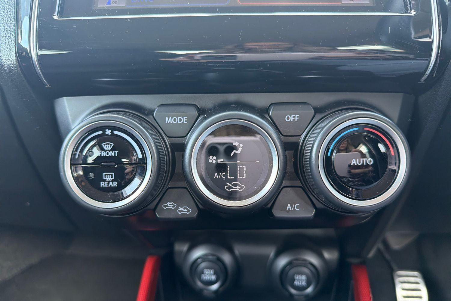 Suzuki SWIFT Photo 30