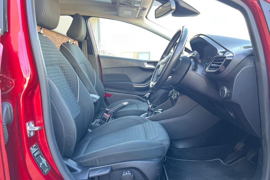 Ford Fiesta Photo autoimg-19d81553362a9640b05516a5f04f56df8baefb7b.jpg