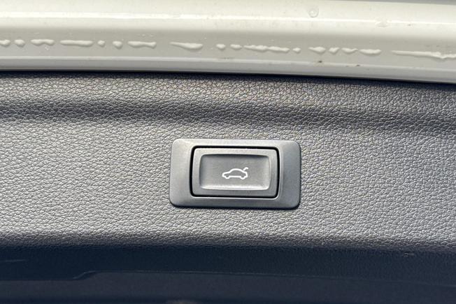 AUDI Q3 Photo 29