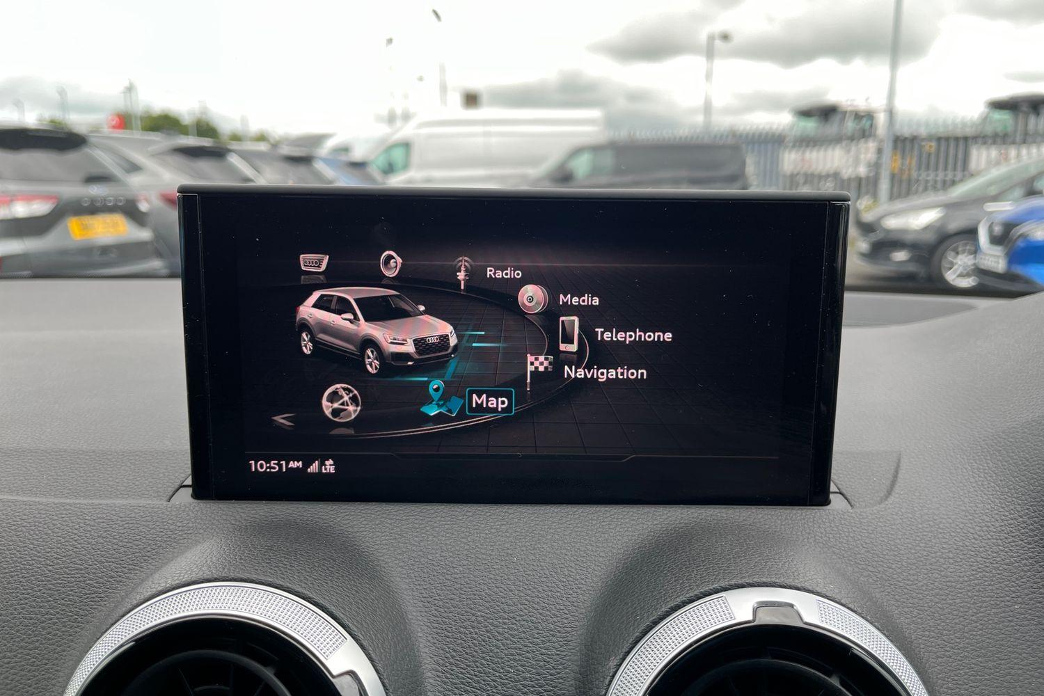 Audi Q2 Photo 38
