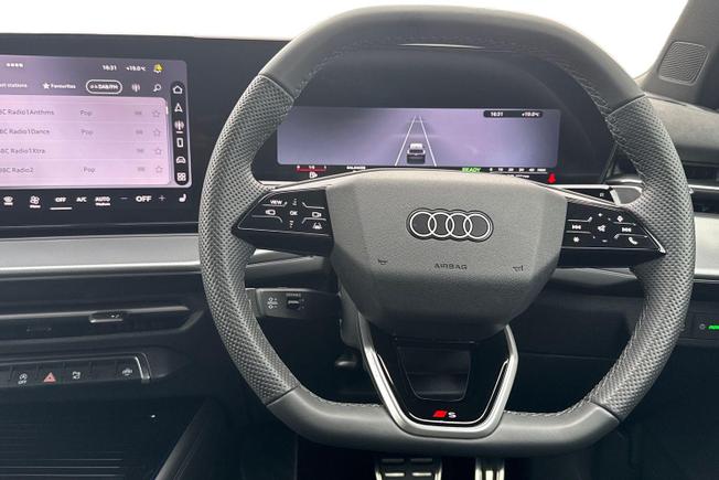 Audi Q3 Photo 11
