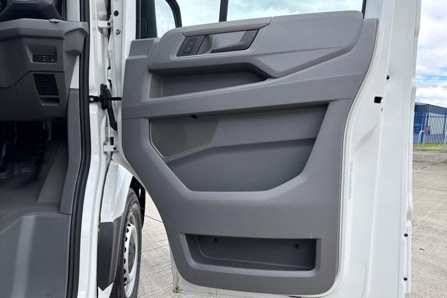 VOLKSWAGEN Crafter Photo 34