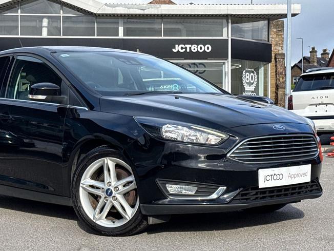 FORD Focus Photo 23