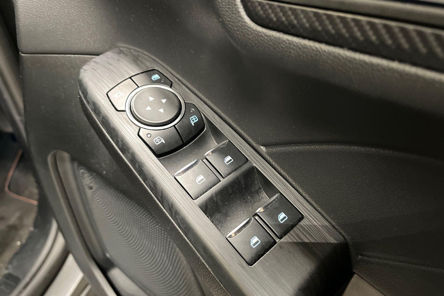 Ford KUGA Photo 15