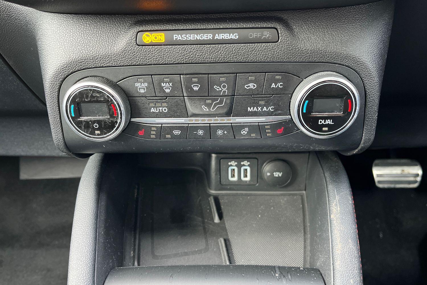 Ford Kuga Photo 33