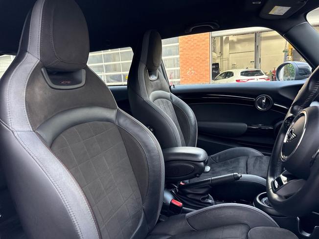 MINI Hatch Photo 43