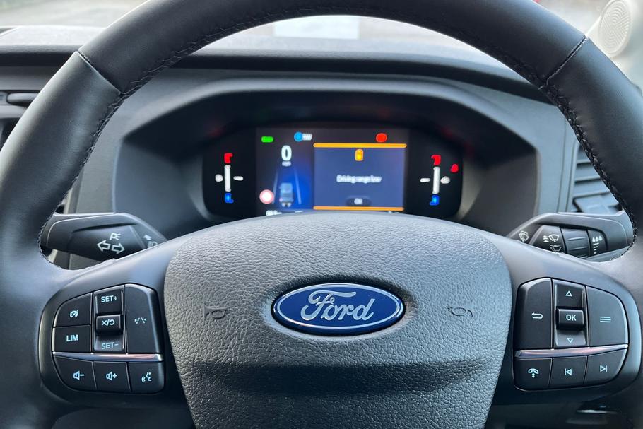 Used Ford E-TRANSIT YL25ODC 39