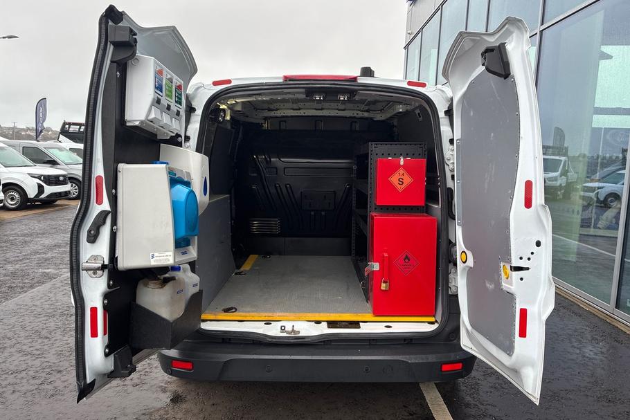 Used Ford Transit Connect YT67CBU 6