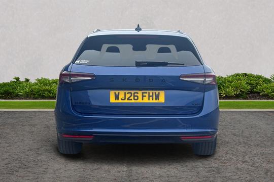 Skoda Superb Photo autoimg-1a0522828439a1efba4da3df42f5061410acf3f9.jpg