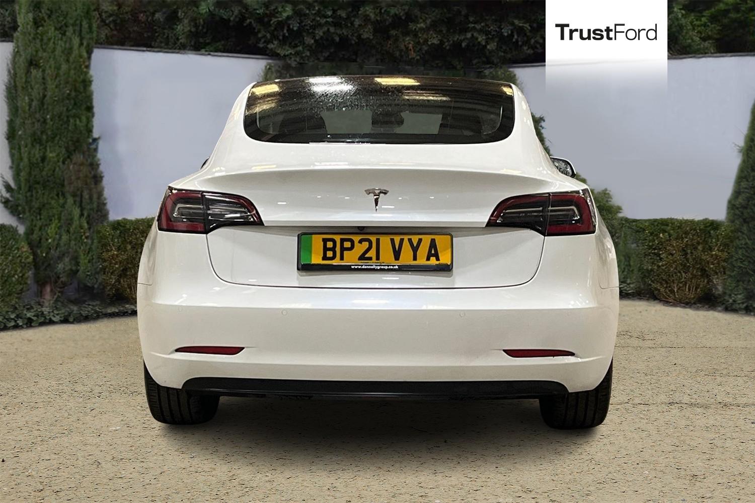 TESLA MODEL 3 Photo 6