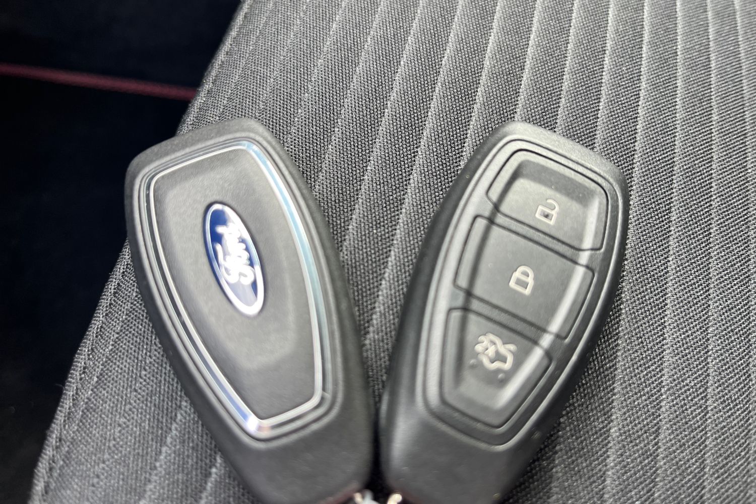 Ford FOCUS Photo 21