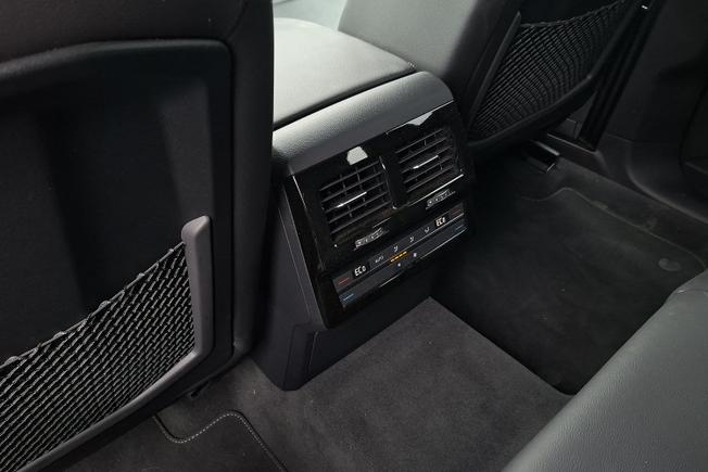 Volkswagen Touareg Photo 33