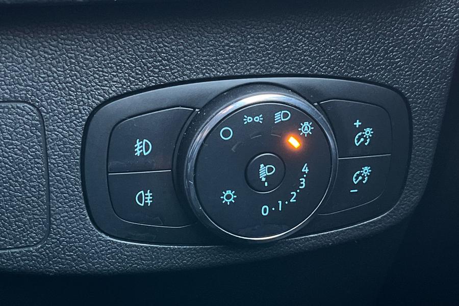 Ford FOCUS Photo autoimg-1a0926bbc706a640763441a5c784a1fb51394e9b.jpg