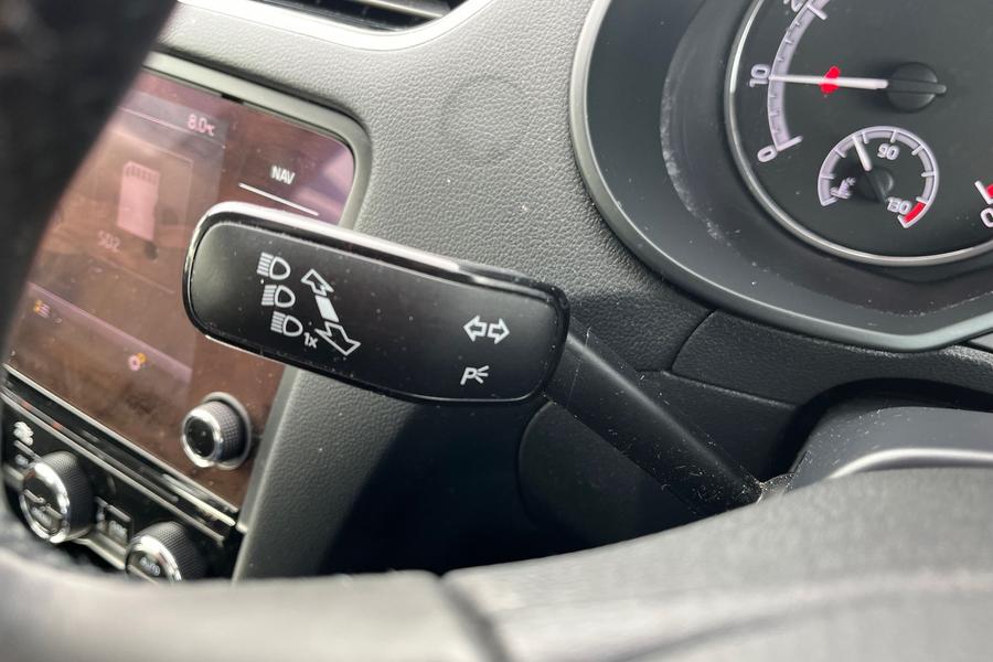 Skoda OCTAVIA Photo autoimg-1a0d2aa115a7d825a1731b8707e2129f3027284e.jpg