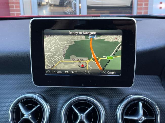 MERCEDES-BENZ GLA Photo 48