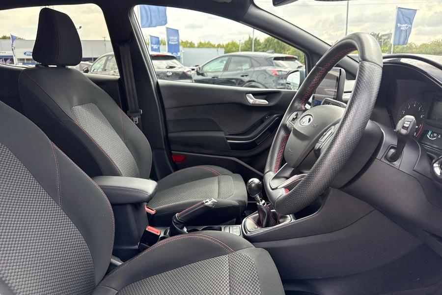 Ford Fiesta Photo autoimg-1a142fc919b73fd0d59f8e7262617a3bb8407169.jpg
