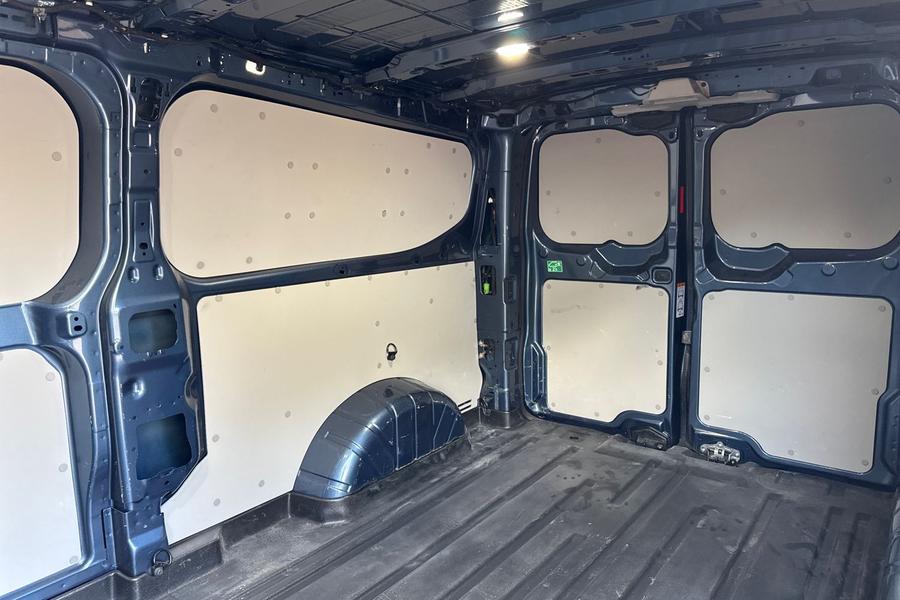 Ford TRANSIT CUSTOM Photo autoimg-1a15219e3921f7c459b8c62de56b6f1f4e9e5677.jpg