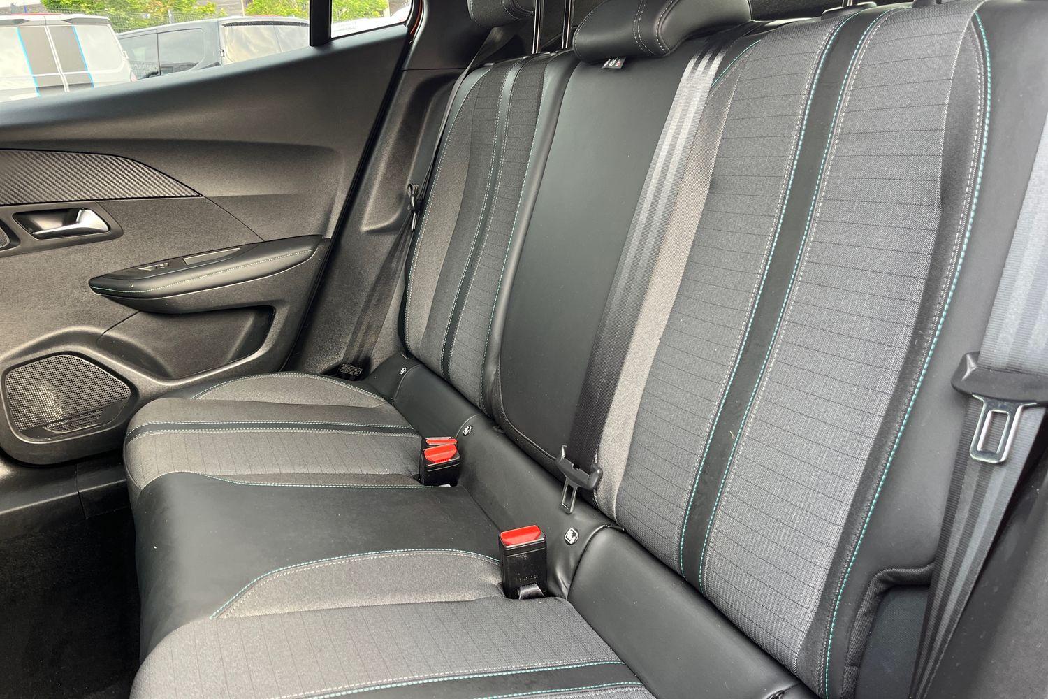 Peugeot 2008 Photo 19