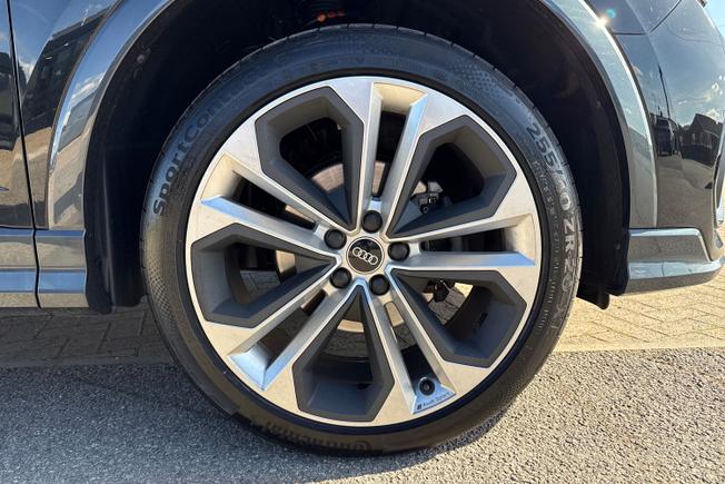 AUDI Q3 Photo 5