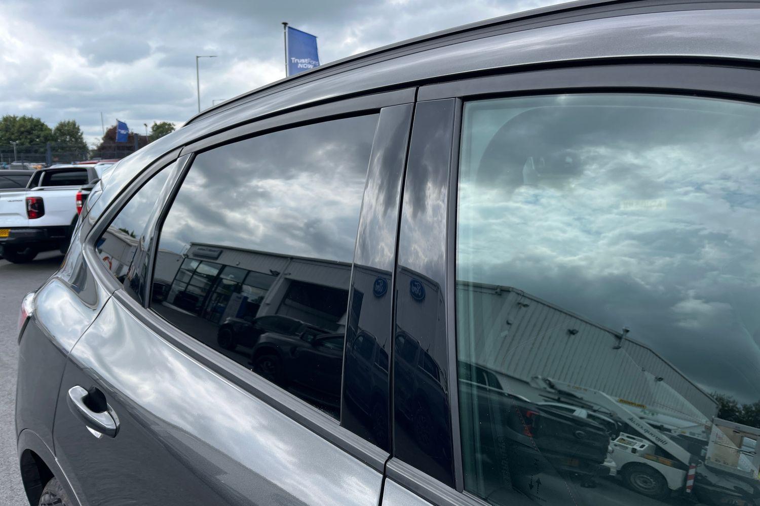 Ford KUGA Photo 26