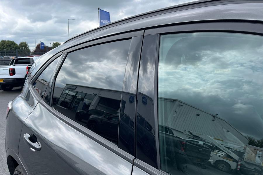 Ford KUGA Photo autoimg-1a1fcbadaabdf1331d8fdb6bf45d3aa9641724ad.jpg