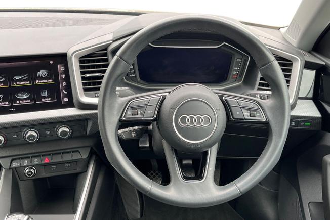 AUDI A1 Photo 11