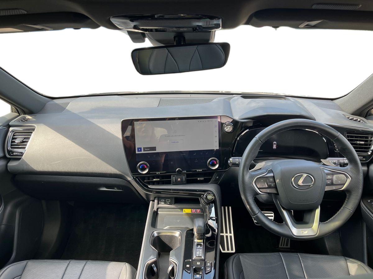 Lexus NX Photo 9
